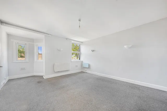Station Road, North Chingford, E4, photo 2