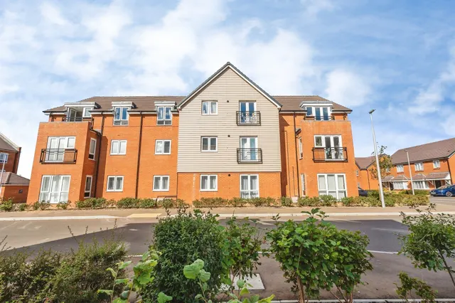 Newlands Place, Seaford, photo 1