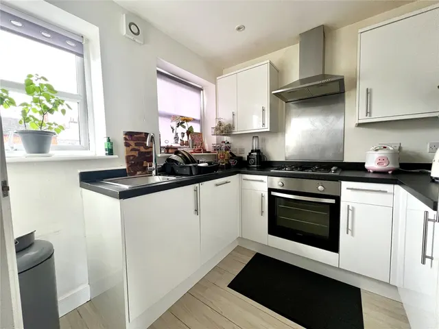 Elms Road, Aldershot, GU11, photo 3