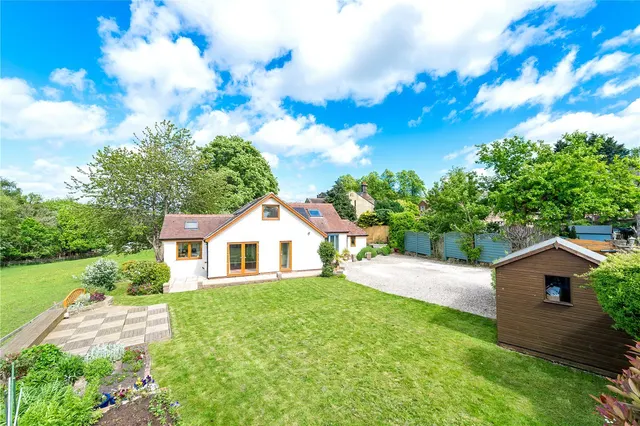 Almshouse Lane, Newmillerdam, WF2, photo 1