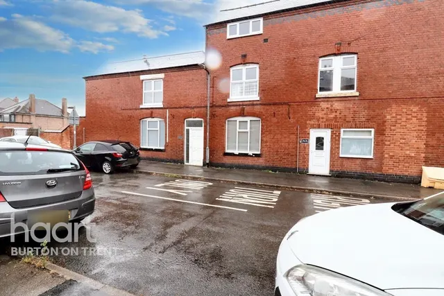 Frederick Street, Burton-On-Trent, DE15, photo 1