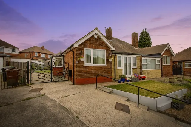 York Road, Leeds, LS14, photo 1