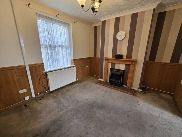 Beulah Square, Caernarfon, LL55, photo 3