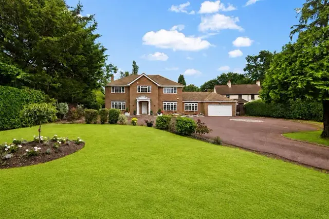 Vine Grove, Hillingdon.