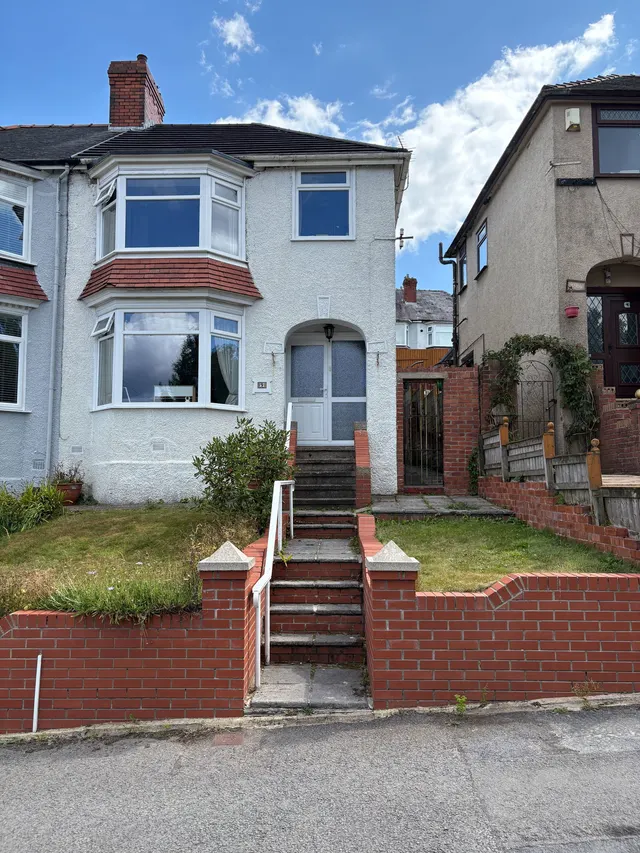 Cefn Coed Crescent, Cockett, SA2, photo 1
