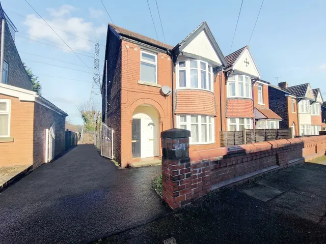 Walker Avenue, Whitefield, M45, photo 1