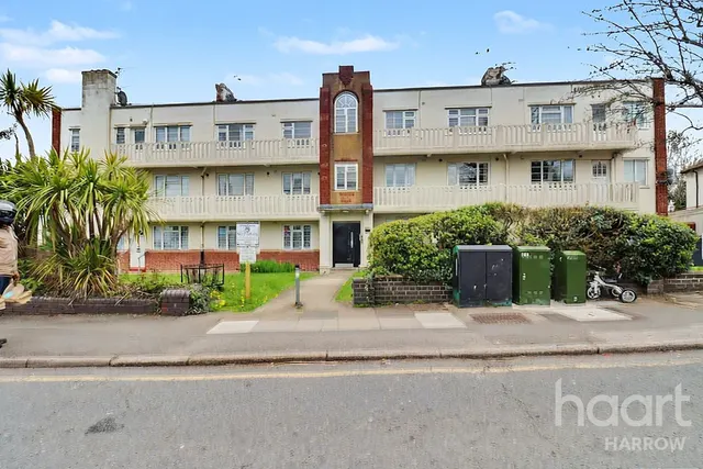 Princes Drive, Harrow, HA1, photo 1