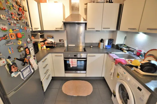 Photo 3 — Aspects Court, Windsor Road