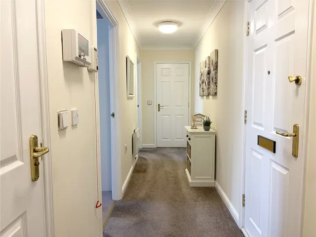 Gwenllian Morgan Court, Heol Gouesnou, LD3, photo 2