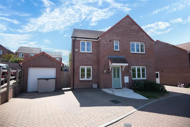 Holloway Mews, Fair Oak, Eastleigh, SO50 7HW, photo 1