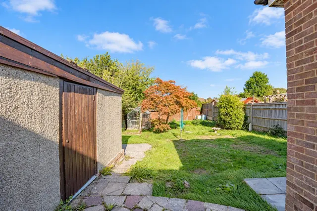 Lancing Close, Hastings, photo 2