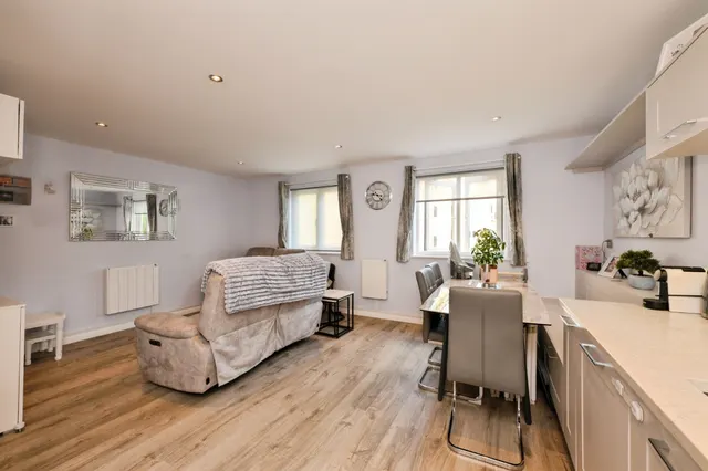 Waterfall Close, Hoddesdon, EN11, photo 3