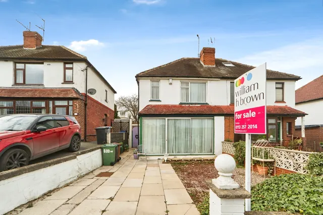 Whitehall Road, Leeds, LS12, photo 1