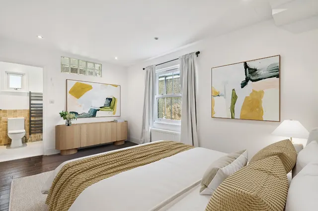 Devonshire Road, Chiswick, W4, photo 3