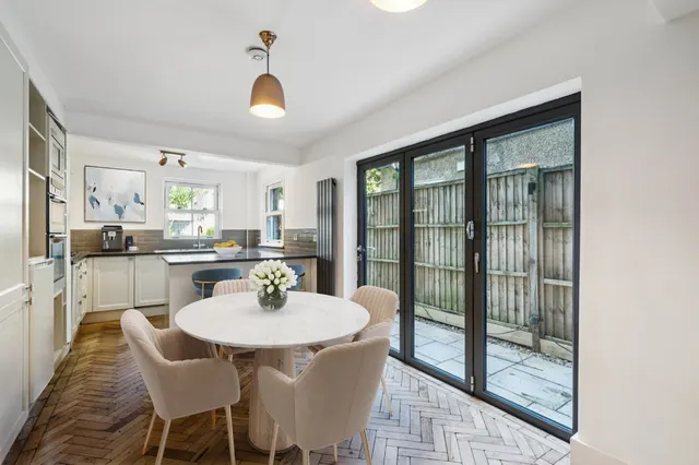 Devonshire Road, Chiswick, W4, photo 2