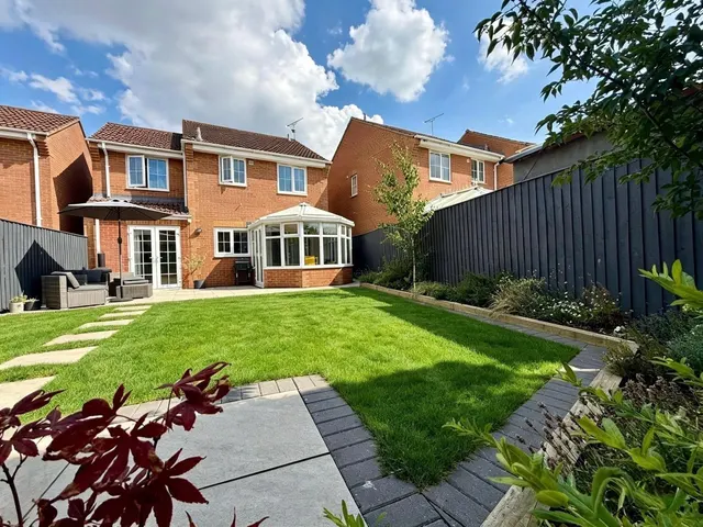 Daniel Close, Swindon, Wiltshire, SN5 8ZP, photo 1