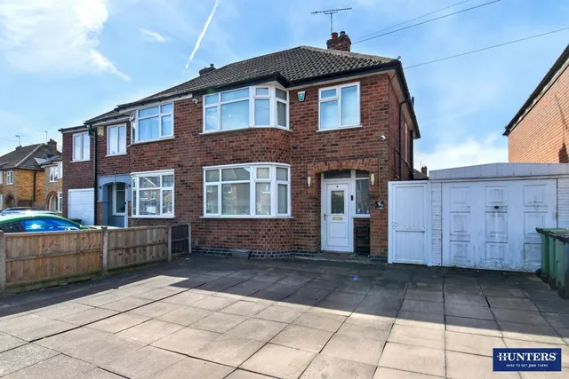 Horndean Avenue, Wigston, photo 1
