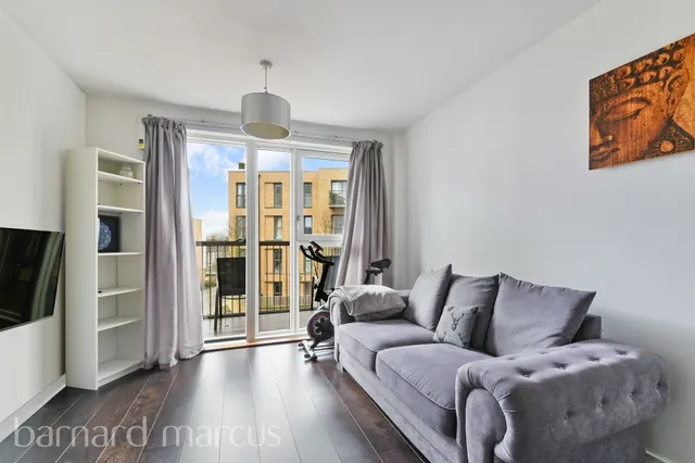 Cabot Close, Croydon, photo 1