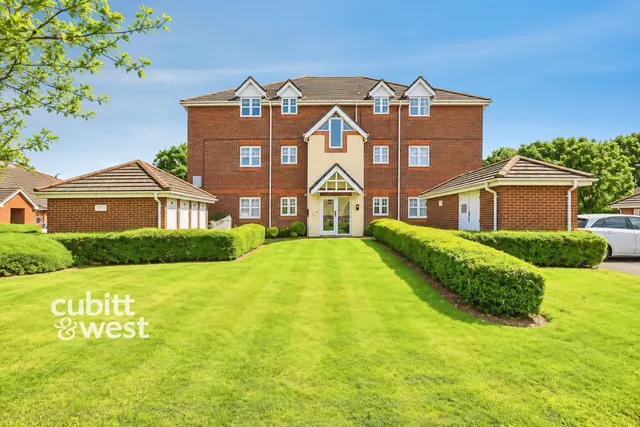 Bewick Gardens, Chichester, PO19, photo 1