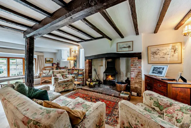 Thursley Road, Churt, GU10, photo 2