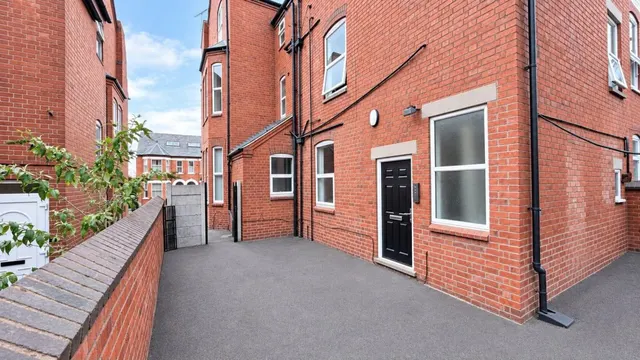 Foxhall Road, Nottingham, NG7, photo 2