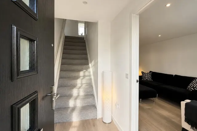 Photo 3 — Rosslyn Loan, Kirkcaldy, Kirkcaldy, KY1 2DA