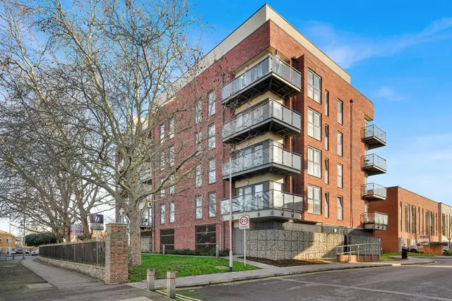 Brunel House, Chancellor Way, Dagenham, RM8, photo 1