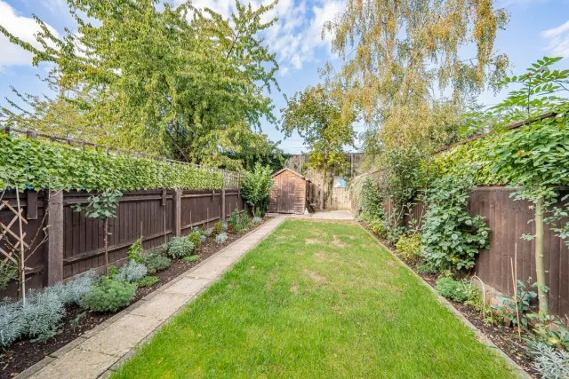 Warwick Road, West Drayton, UB7, photo 3