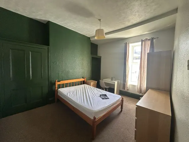Hill Park Crescent, Plymouth, photo 1