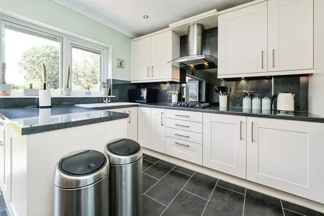Photo 2 — Cheviot Road, Hornchurch, RM11