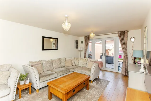 Magpie Road, Kettering, NN14, photo 3