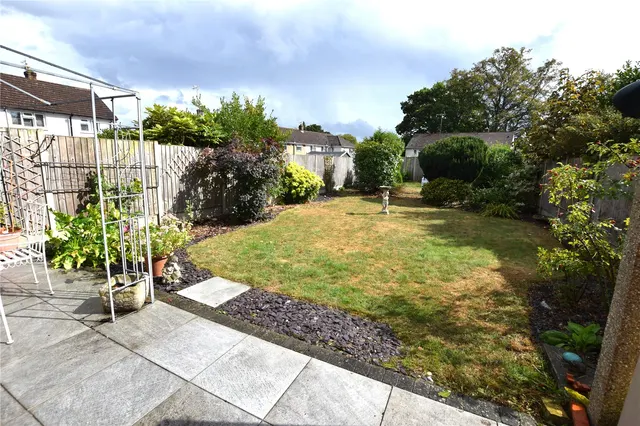 Photo 2 — Perring Avenue, Farnborough, Hampshire, GU14 9DA