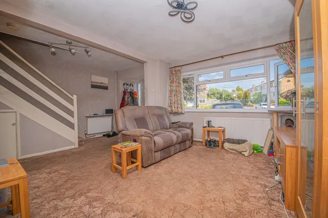 Photo 3 — Latham Road, Fair Oak, Eastleigh, SO50 8EZ