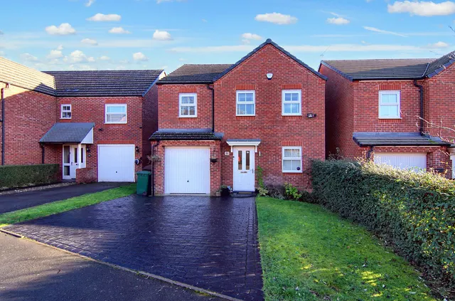 Lyons Drive, Coventry, CV5, photo 1
