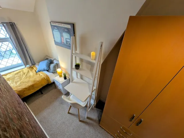 Hatrell Street, Newcastle-Under-Lyme, ST5, photo 3