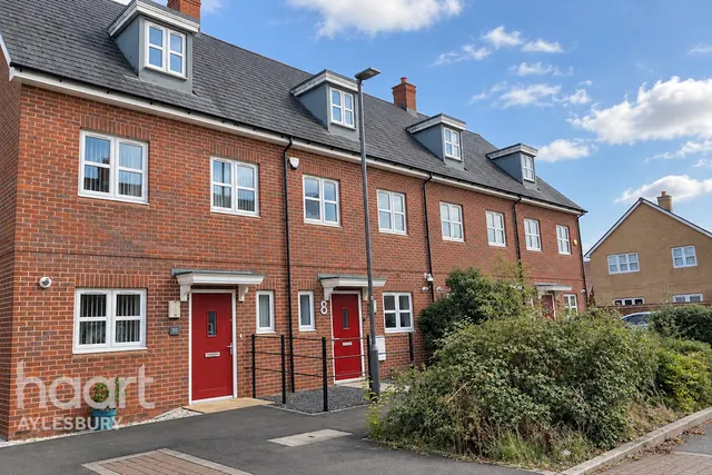 3 bedroom house, Herman Street, Aylesbury, HP18
