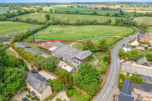 Lillingstone Road, Akeley, MK18, photo 3