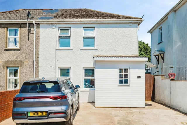 Heol Ynysawdre BRIDGEND, CF32, photo 1