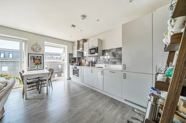 Wharf Road, Guildford, GU1, photo 3