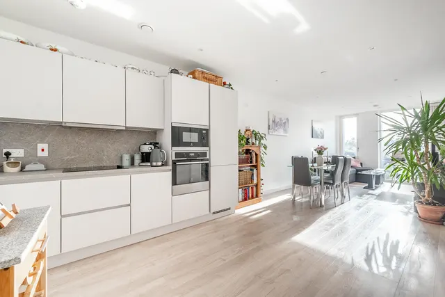 Flat 35 Pearson Apartments, Perceval Square, Harrow, photo 1