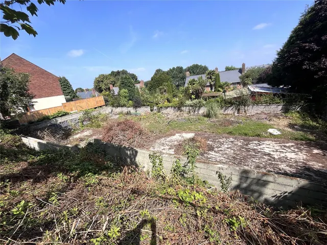 Southampton Row, Pembroke Dock, SA72, photo 1