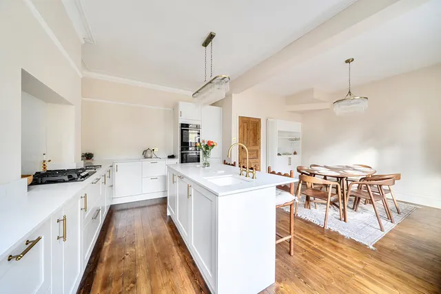 Woodberry Avenue, London, N21, photo 2