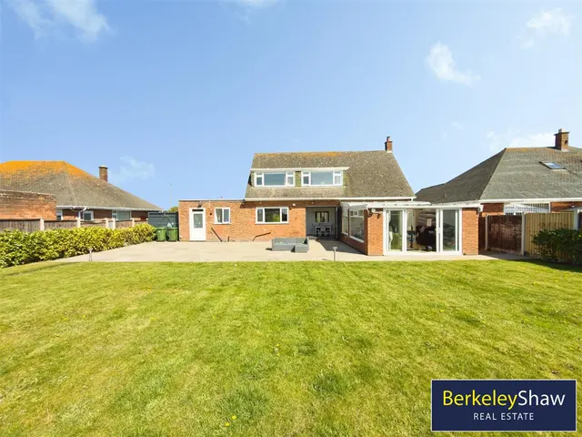 Spinney Crescent, Blundellsands, L23, photo 2