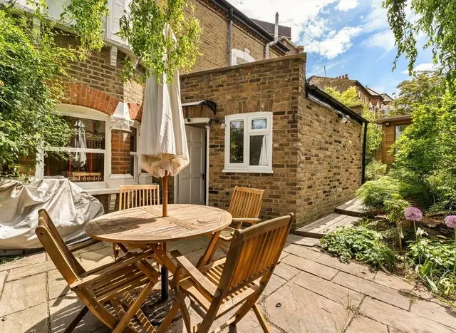 Photo 2 — Goodrich Road, East Dulwich, SE22