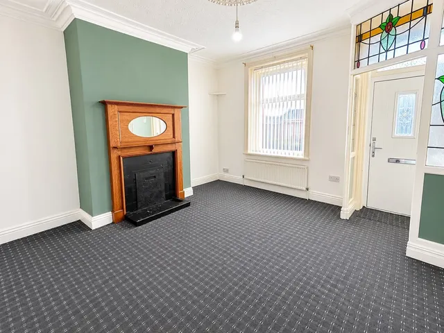 Allerton Road, BD8, photo 1