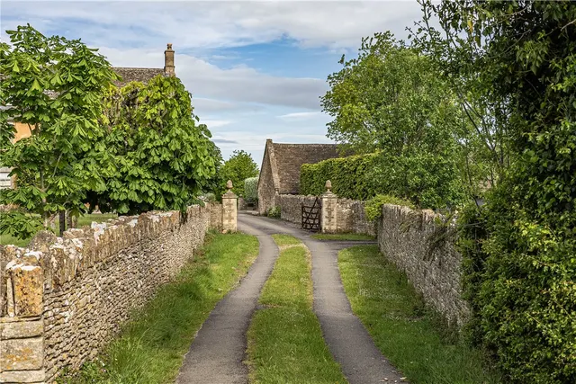 West Yatton, Yatton Keynell, SN14, photo 3