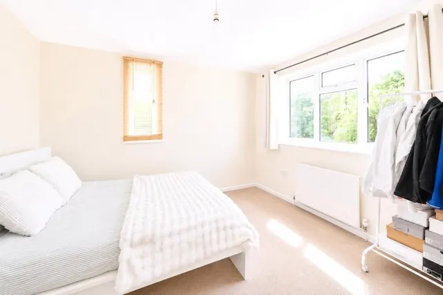 Ferguson Place, Abingdon, OX14, photo 3