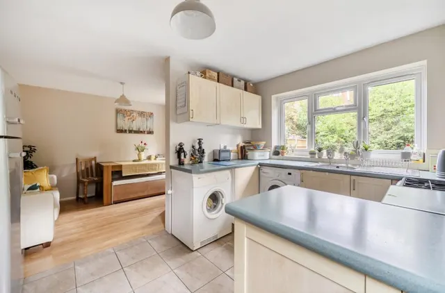 Edinburgh Road, Reading, RG30, photo 3