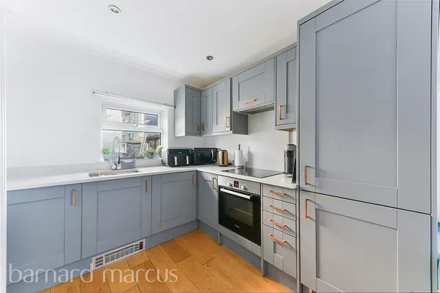 Photo 2 — Adelaide Grove, London