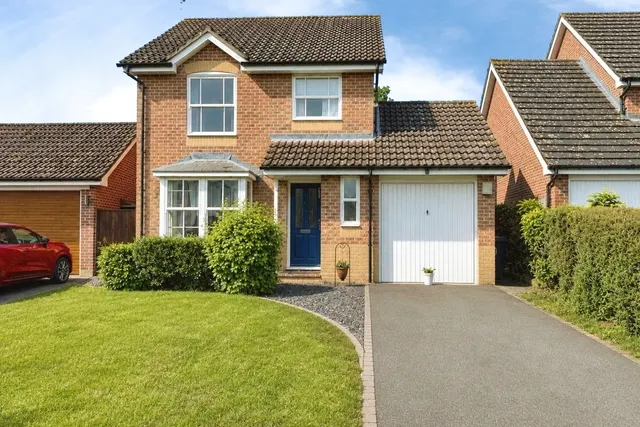 Shaw Pightle, Hook, Hampshire, RG27 9SR, photo 1